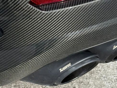 Used 2024 Lamborghini Urus Performante AWD/4WD image 12