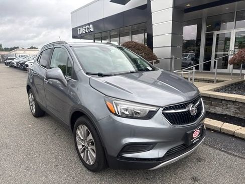 Used 2020 Buick Encore Preferred FWD image 1