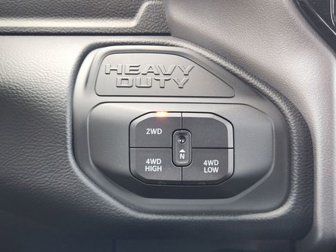 New 2026 RAM 3500 Laramie AWD/4WD image 17