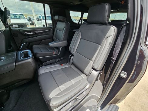 Used 2021 GMC Yukon XL Denali RWD image 26