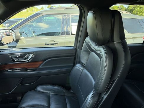 Used 2024 Lincoln Navigator Reserve AWD/4WD image 25