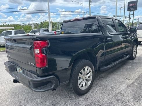 Used 2024 Chevrolet Silverado 1500 Custom RWD image 2