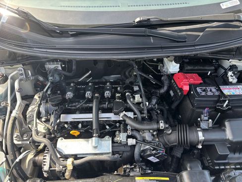 Used 2025 Nissan Versa SV FWD image 30