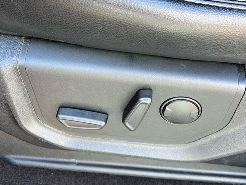 Used 2019 Ford F150 Lariat AWD/4WD image 23