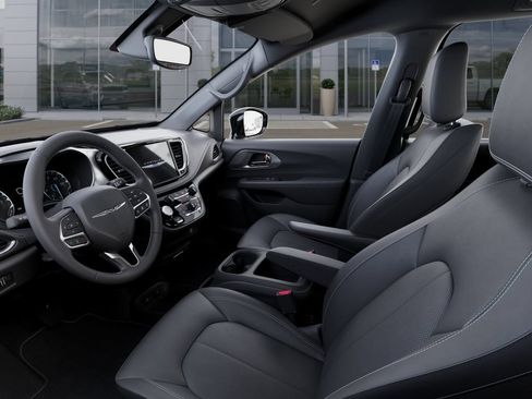 New 2026 Chrysler Pacifica Select FWD image 22