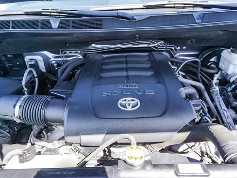 Used 2017 Toyota Tundra Limited w/ Limited Premium Package RWD image 25
