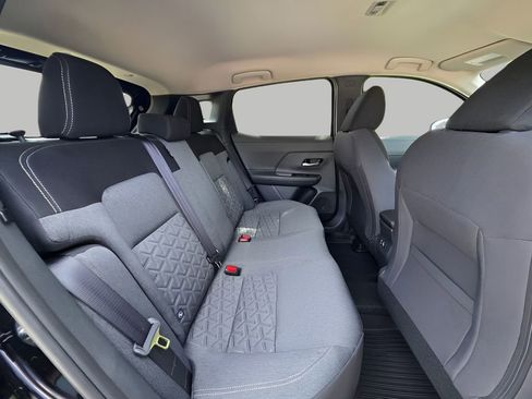 New 2026 Nissan Kicks SV w/ Charging Package FWD image 7