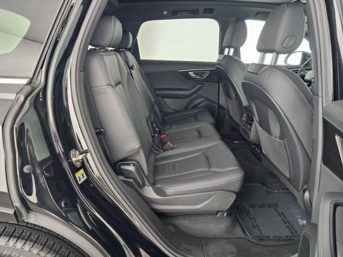 Used 2025 Audi Q7 3.0T Premium Plus AWD/4WD image 12