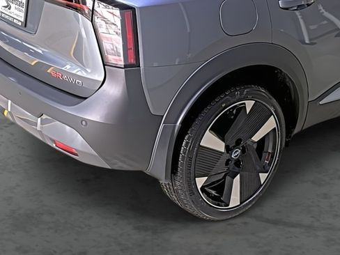 New 2026 Nissan Kicks SR w/ Cold Weather Package image 12