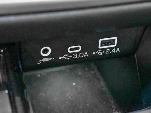 Used 2024 Subaru Legacy Limited image 23