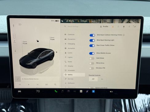Used 2024 Tesla Model 3 image 31