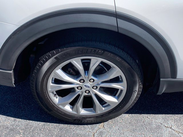 Certified 2023 Ford Explorer Limited w/ Equipment Group 301A AWD/4WD image 29