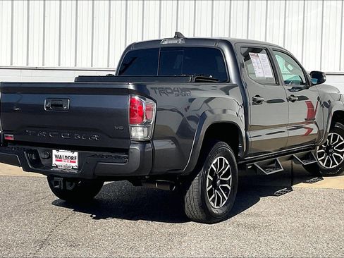 Used 2021 Toyota Tacoma TRD Sport image 17