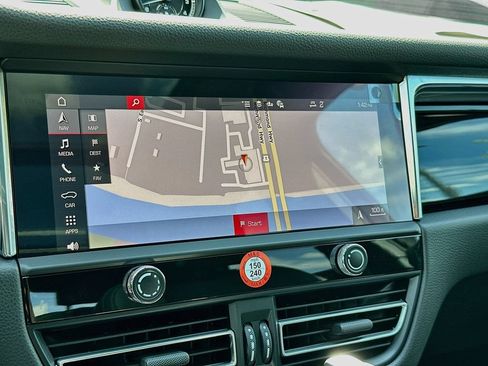 New 2026 Porsche Macan AWD/4WD image 16