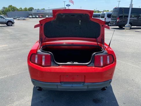 Used 2012 Ford Mustang Premium RWD image 9
