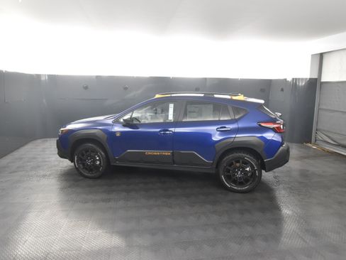 Used 2025 Subaru Crosstrek 2.5i Wilderness w/ Wilderness Package image 7