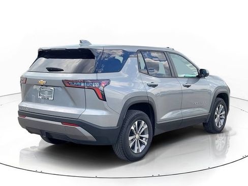 Used 2025 Chevrolet Equinox LT AWD/4WD image 4