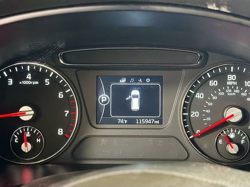 Used 2017 Kia Sorento FWD w/ LX Convenience Package image 14