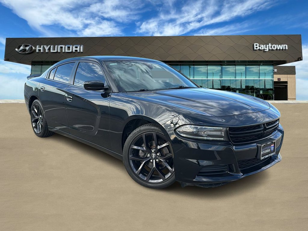Used 2021 Dodge Charger SXT w/ Blacktop Package RWD image 1