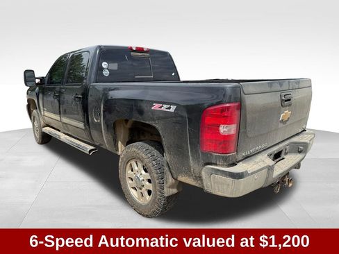 Used 2014 Chevrolet Silverado 2500 LTZ w/ LTZ Plus Package AWD/4WD image 4