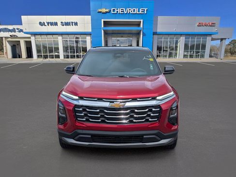 New 2026 Chevrolet Equinox LT w/ Convenience Package II FWD image 2