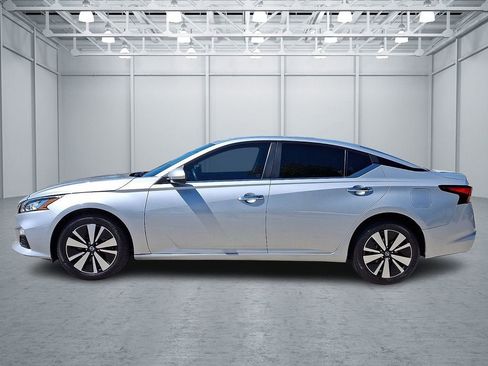 Used 2021 Nissan Altima 2.5 SV AWD/4WD image 9