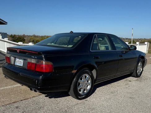 Used 2004 Cadillac Seville SLS w/ Preferred Equipment Group image 5