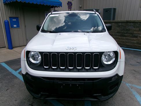 Used 2017 Jeep Renegade Sport w/ Power & Air Group image 2