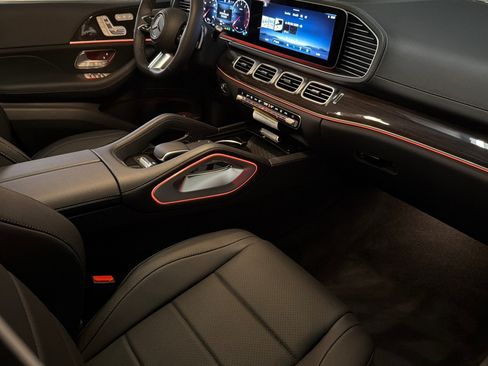 New 2026 Mercedes-Benz GLS 450 4MATIC image 16