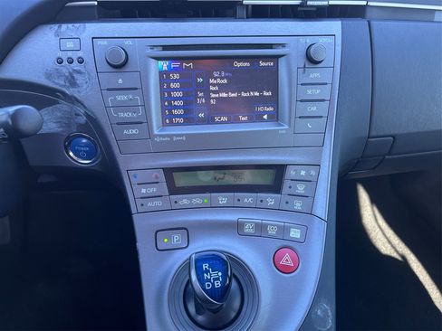 Used 2015 Toyota Prius Persona Series image 14