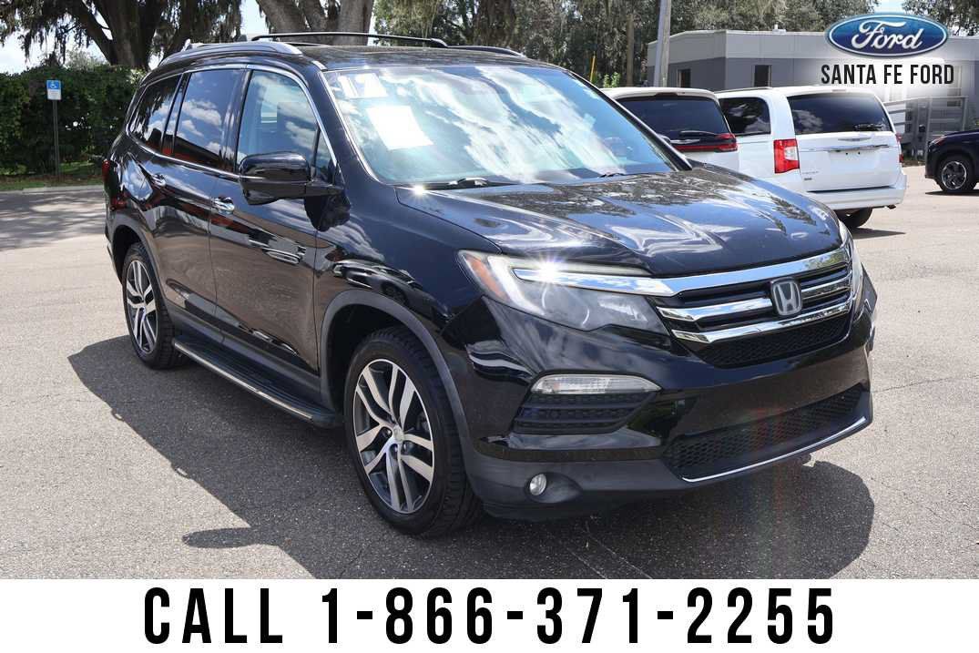 Used 2017 Honda Pilot Touring image 3