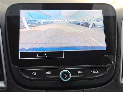 Used 2025 Chevrolet Malibu LT image 12