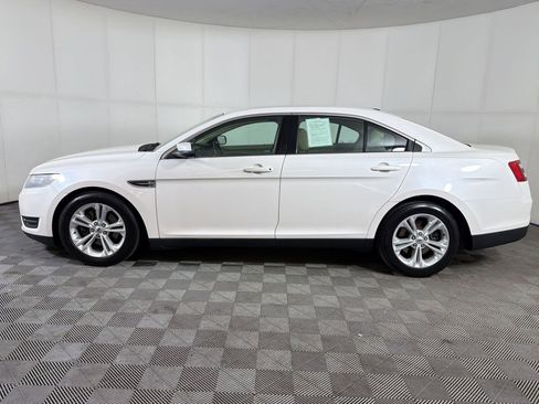 Used 2013 Ford Taurus SEL FWD image 2