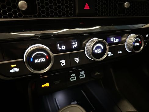 Used 2024 Honda Civic Touring image 16