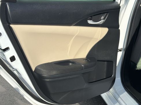 Used 2019 Honda Civic LX image 31