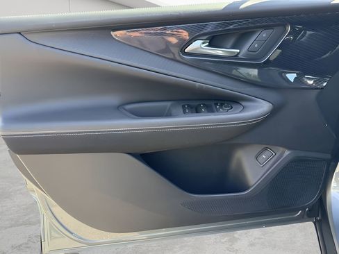 New 2025 Chevrolet Blazer EV LT image 31