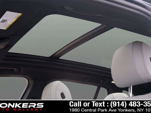 Used 2023 BMW X5 xDrive40i w/ M Sport Package image 31