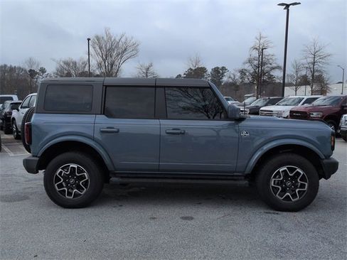 Used 2024 Ford Bronco Outer Banks image 3