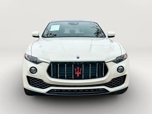 Used 2018 Maserati Levante AWD/4WD image 26