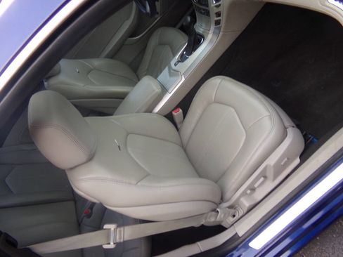 Used 2014 Cadillac CTS Performance image 17