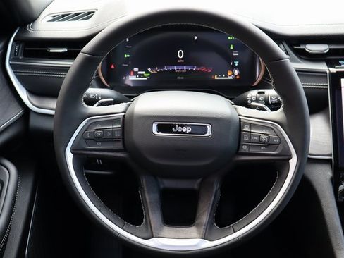 New 2025 Jeep Grand Cherokee Limited 4xe image 13