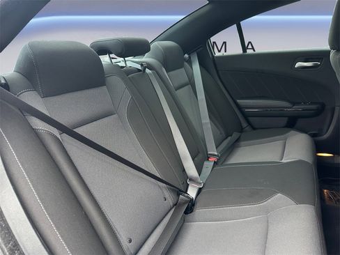 Used 2021 Dodge Charger SXT w/ Blacktop Package image 18