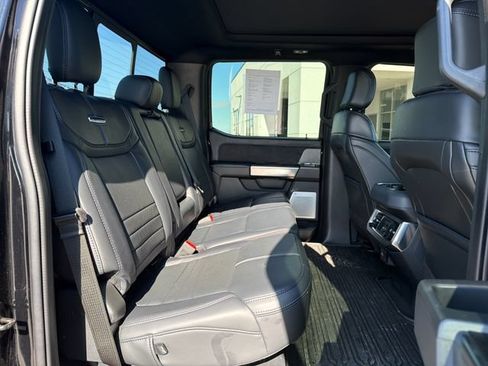 Used 2025 Ford F350 Platinum AWD/4WD image 40
