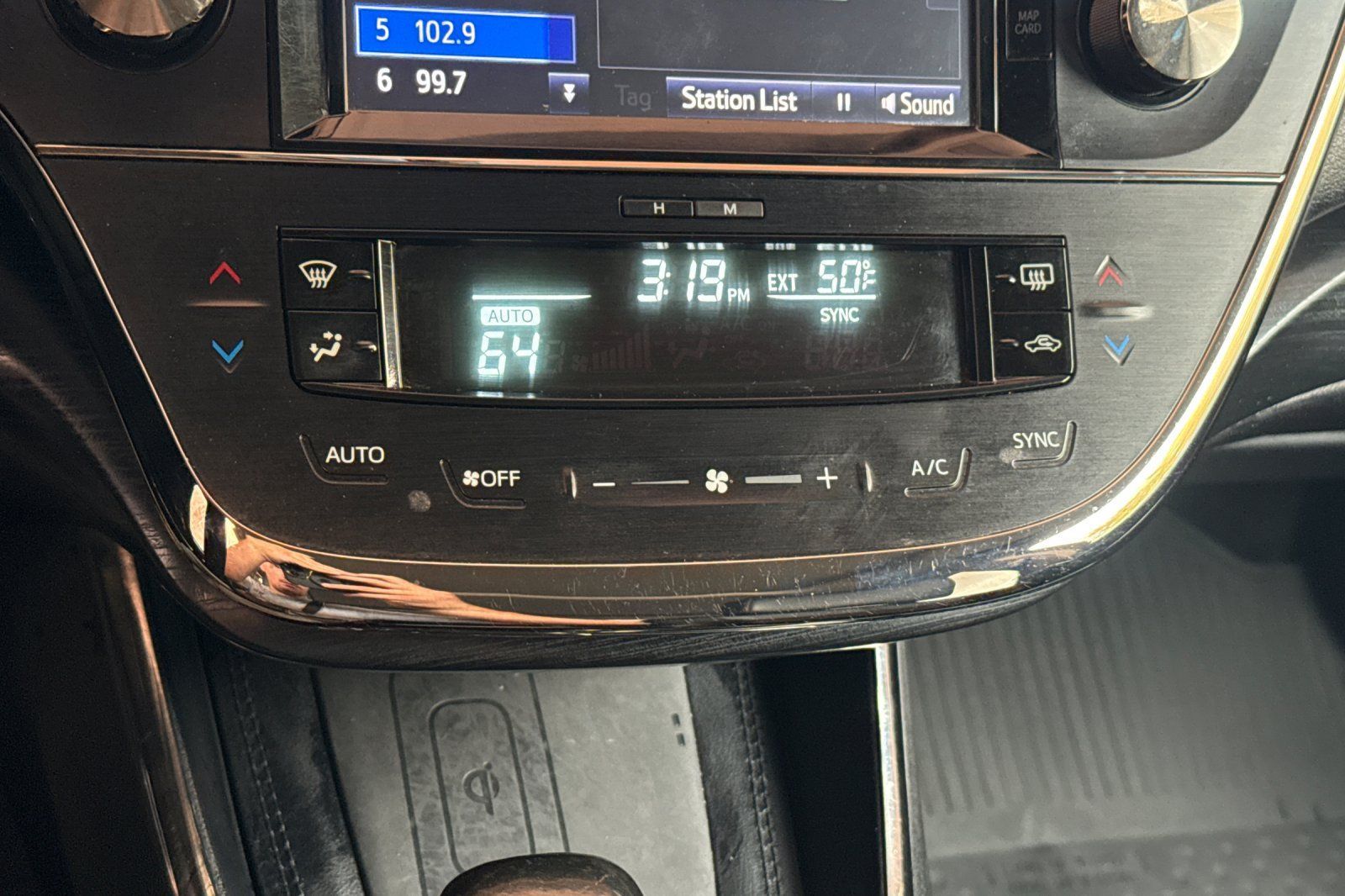 Used 2016 Toyota Avalon Touring FWD image 27