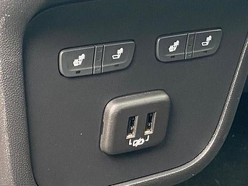 Used 2019 GMC Terrain Denali w/ Advanced Safety Package image 28