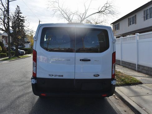 Used 2024 Ford Transit 350 XLT image 6