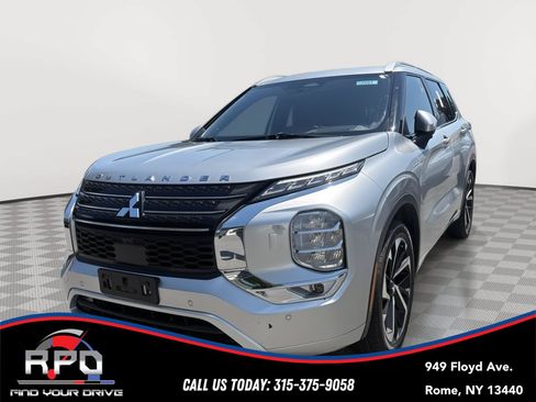 Used 2022 Mitsubishi Outlander SEL AWD/4WD image 1