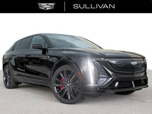 New 2026 Cadillac Lyriq V image 1