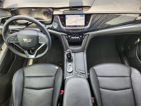 Used 2023 Cadillac XT6 Premium Luxury FWD image 29