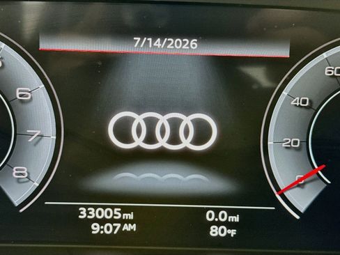 Used 2023 Audi Q5 2.0T Premium Plus w/ Premium Plus Package AWD/4WD image 18